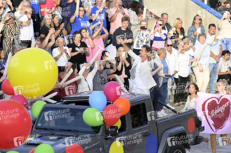 TV-Show 'Die große Schlagerstrandparty 2022 - Es geht wieder los!' in Gelsenkirchen