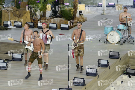 TV-Show 'Die große Schlagerstrandparty 2022 - Es geht wieder los!' in Gelsenkirchen