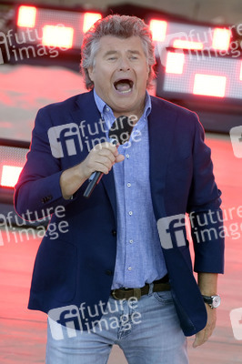 TV-Show 'Die große Schlagerstrandparty 2022 - Es geht wieder los!' in Gelsenkirchen