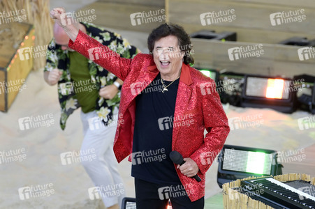 TV-Show 'Die große Schlagerstrandparty 2022 - Es geht wieder los!' in Gelsenkirchen