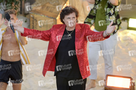 TV-Show 'Die große Schlagerstrandparty 2022 - Es geht wieder los!' in Gelsenkirchen