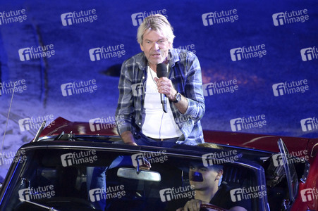 TV-Show 'Die große Schlagerstrandparty 2022 - Es geht wieder los!' in Gelsenkirchen