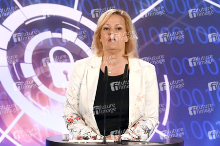 Pressekonferenz Vorstellung der Cybersicherheitsagenda des BMI in Berlin