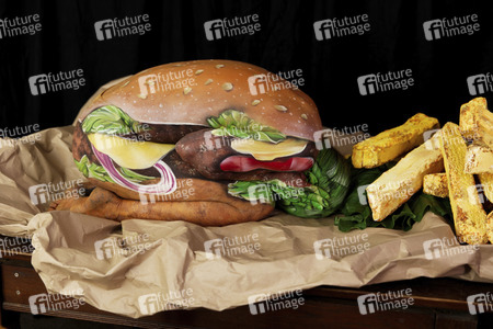 FOOD ART: Hamburger Bodypainting