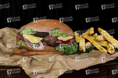 FOOD ART: Hamburger Bodypainting