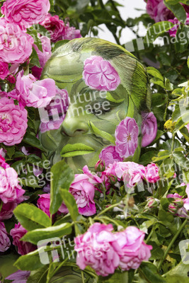 NATURE ART: Rosen / Roses Bodypainting