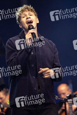 Konzert von Tim Bendzko und der Thüringer Philharmonie in Gotha