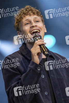 Konzert von Tim Bendzko und der Thüringer Philharmonie in Gotha