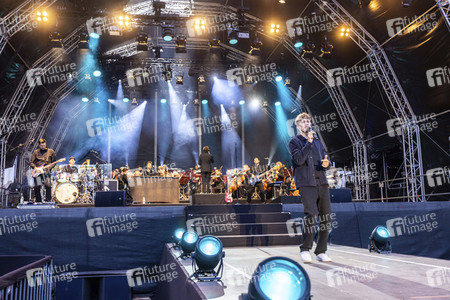 Konzert von Tim Bendzko und der Thüringer Philharmonie in Gotha