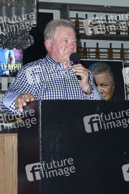 William Shatner Handprint Ceremony, San Diego Comic-Con International 2022