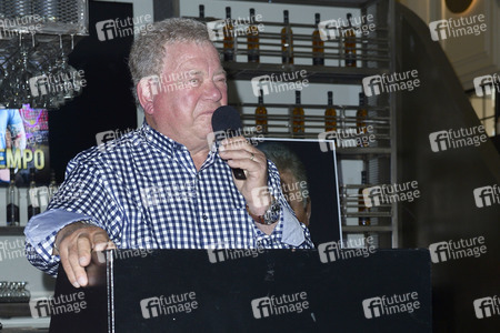William Shatner Handprint Ceremony, San Diego Comic-Con International 2022