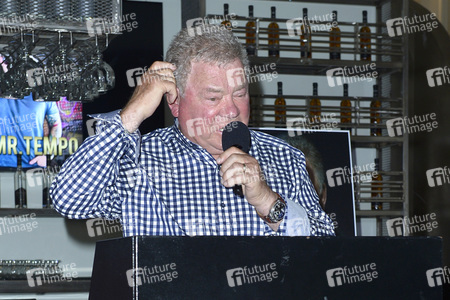 William Shatner Handprint Ceremony, San Diego Comic-Con International 2022