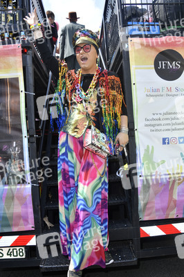 Christopher Street Day Parade 2022 in Berlin