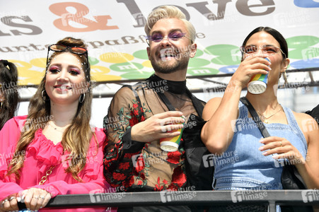 Christopher Street Day Parade 2022 in Berlin