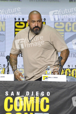 Podiumsgespräch 'Mayans M.C.', San Diego Comic-Con International 2022