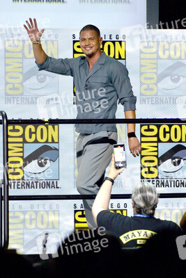 Podiumsgespräch 'Mayans M.C.', San Diego Comic-Con International 2022