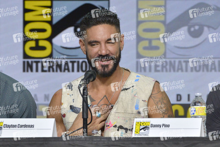 Podiumsgespräch 'Mayans M.C.', San Diego Comic-Con International 2022