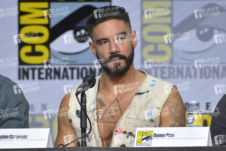Podiumsgespräch 'Mayans M.C.', San Diego Comic-Con International 2022