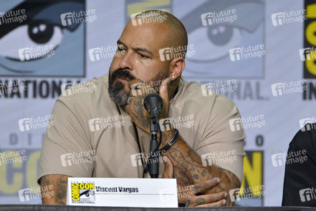 Podiumsgespräch 'Mayans M.C.', San Diego Comic-Con International 2022