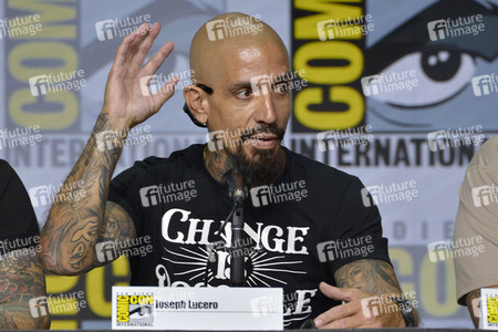 Podiumsgespräch 'Mayans M.C.', San Diego Comic-Con International 2022