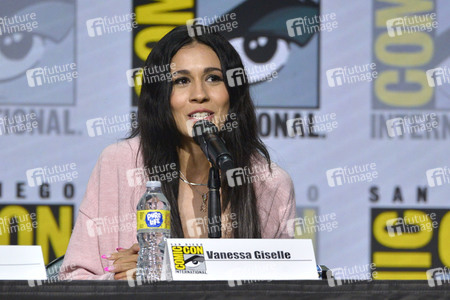 Podiumsgespräch 'Mayans M.C.', San Diego Comic-Con International 2022