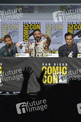 Podiumsgespräch 'Mayans M.C.', San Diego Comic-Con International 2022