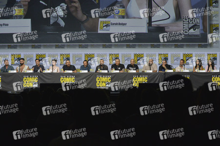 Podiumsgespräch 'Mayans M.C.', San Diego Comic-Con International 2022