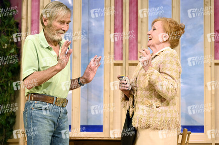 Theaterprobe 'Bis zum Horizont, dann links!' in München