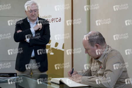 Prinz Albert II. von Monaco besucht Ausgrabungen bei Burgos