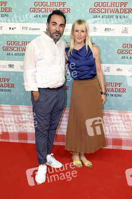 Filmpremiere 'Guglhupfgeschwader' in München