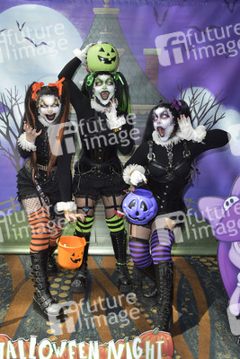 Midsummer Scream Convention in Long Beach