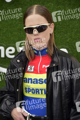 Serienpremiere 'A League of Their Own' in Los Angeles