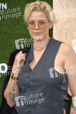 Serienpremiere 'A League of Their Own' in Los Angeles