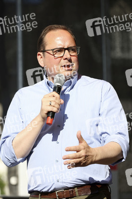 Sommerfest 'Schlager trifft   Pop' in Essen