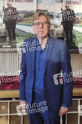 Special Screening 'Der Engländer, der in den Bus stieg und bis ans Ende der Welt fuhr' in Berlin