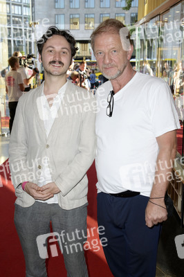 Filmpremiere 'Jagdsaison' In Berlin