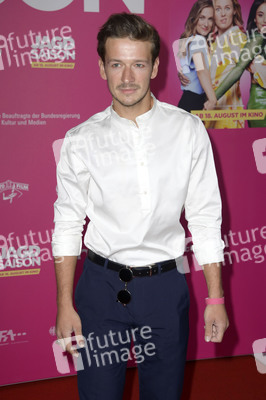 Filmpremiere 'Jagdsaison' In Berlin