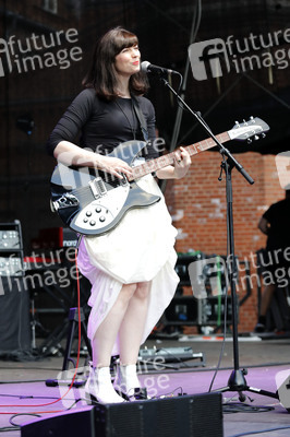 Konzert von Roxanne de Bastion in Görlitz