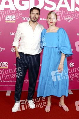 Filmpremiere 'Jagdsaison' In Hamburg