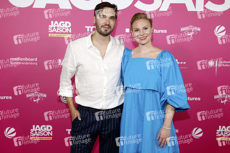 Filmpremiere 'Jagdsaison' In Hamburg