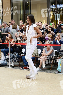 Dance Contest mit Let's Dance Stars in Berlin