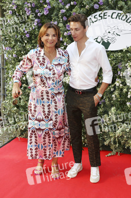 Casse-Croute Re-Opening Party in Hamburg