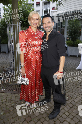 Casse-Croute Re-Opening Party in Hamburg