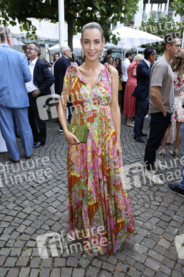 Casse-Croute Re-Opening Party in Hamburg