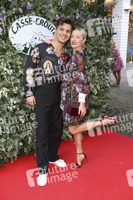 Casse-Croute Re-Opening Party in Hamburg