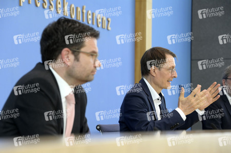 Bundespressekonferenz 'Das neue Infektionsschutzgesetz' in Berlin