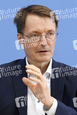 Bundespressekonferenz 'Das neue Infektionsschutzgesetz' in Berlin