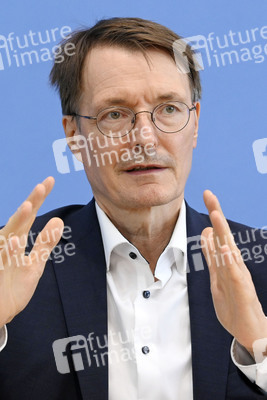 Bundespressekonferenz 'Das neue Infektionsschutzgesetz' in Berlin