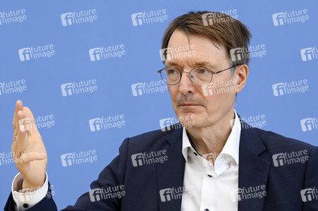 Bundespressekonferenz 'Das neue Infektionsschutzgesetz' in Berlin