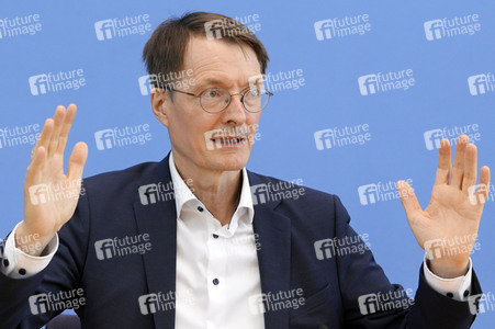 Bundespressekonferenz 'Das neue Infektionsschutzgesetz' in Berlin